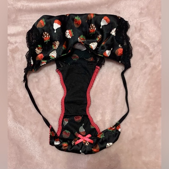 Victoria’s Secret Vintage Chocolate Strawberries Print Satin Bikini Panty - Picture 3 of 3